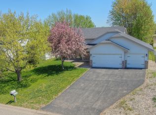 302 16th Ave NE, Buffalo, MN 55313