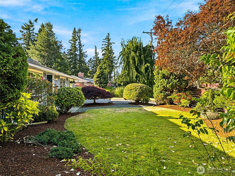 3rd image of 21822 92nd Avenue W