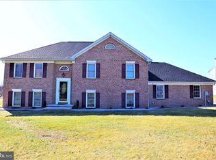 21 Irish Ln, Martinsburg, WV 25403