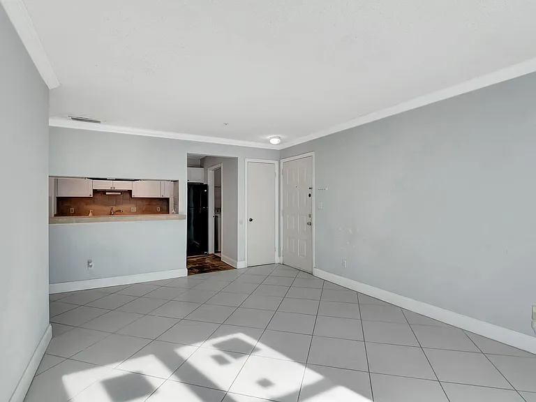 2301 N Congress Ave #23 — Photo 3