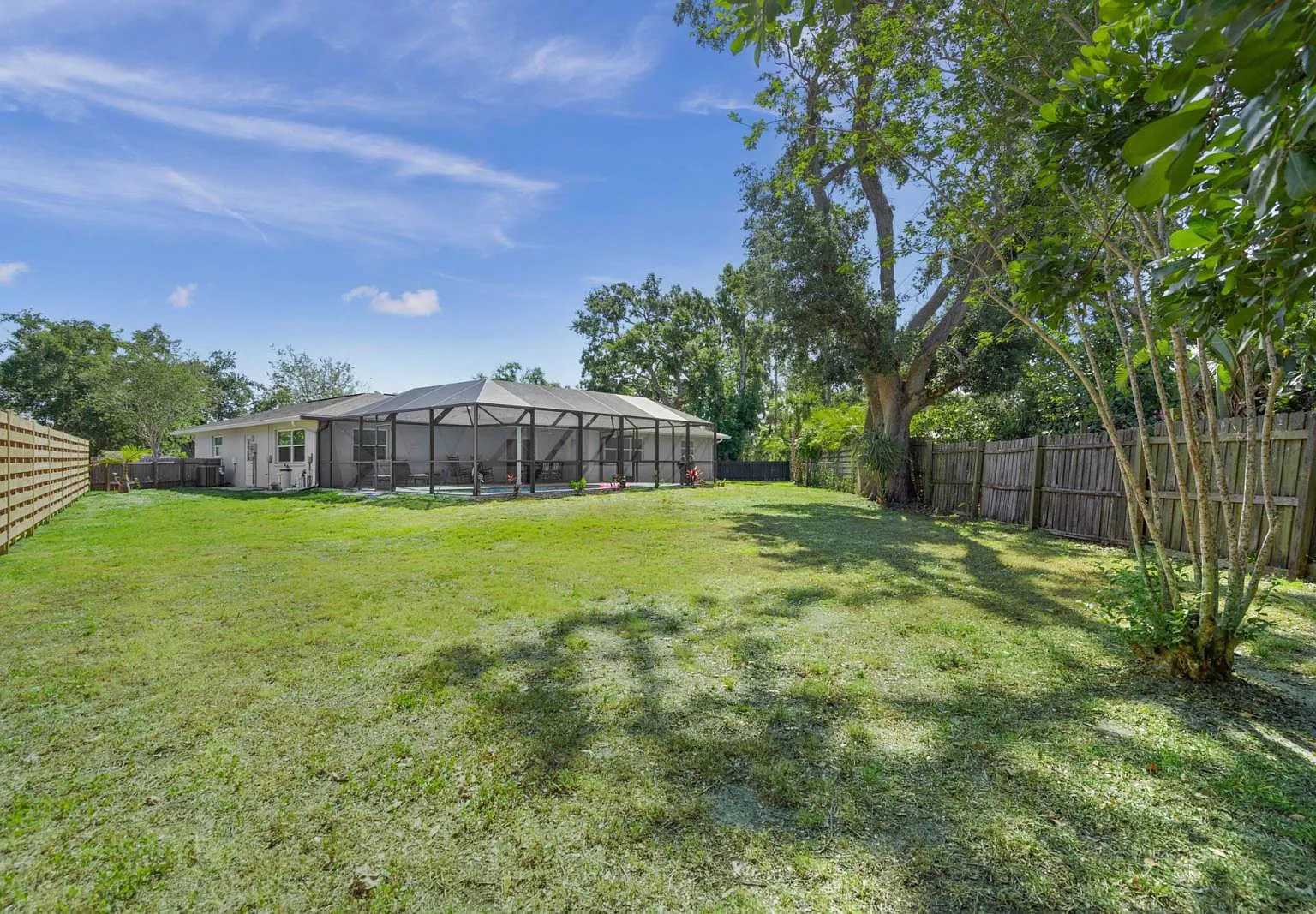 3 bed, 1761 sqft, $11,300 — Photo 3