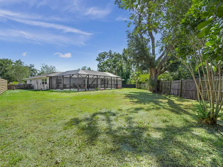 2710 Silver King Way — Photo 3