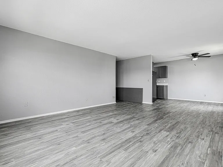 Ridgebrook Apartments — Photo 40