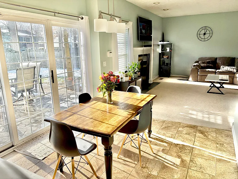 23277 Sharon Dr — Photo 3