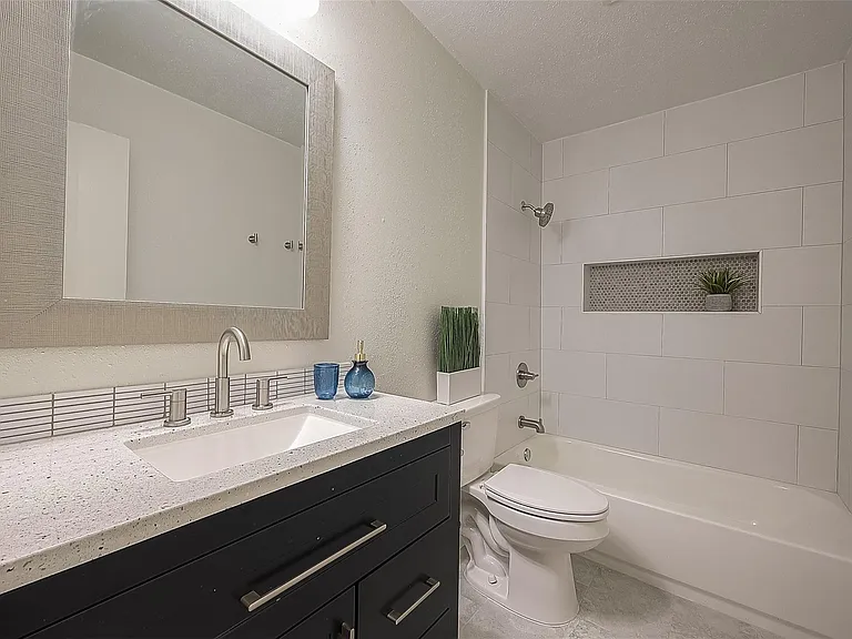 16810 Sweno Ct — Photo 33