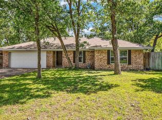 7803 Stonewall Ct, College Station, TX 77845
