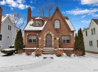 110 Ivyhurst Rd, Amherst, NY 14226