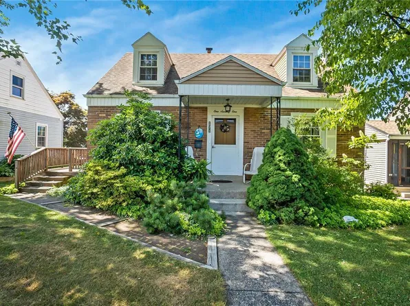 171 W Berger St, Emmaus, PA 18049