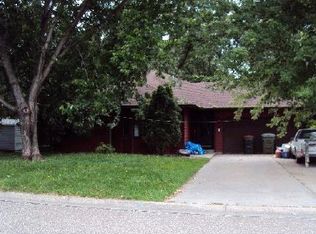 915 Meadow Oak Dr, Monticello, MN 55362