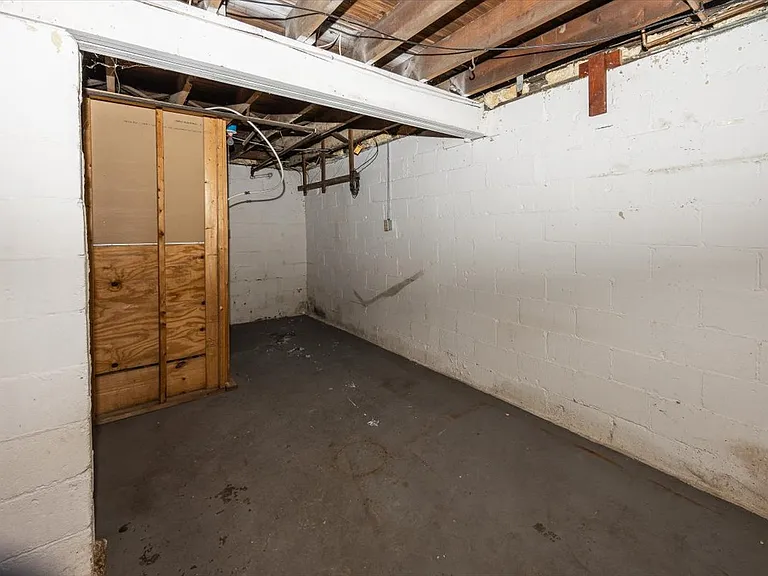 6140 Winthrop Ave — Photo 22