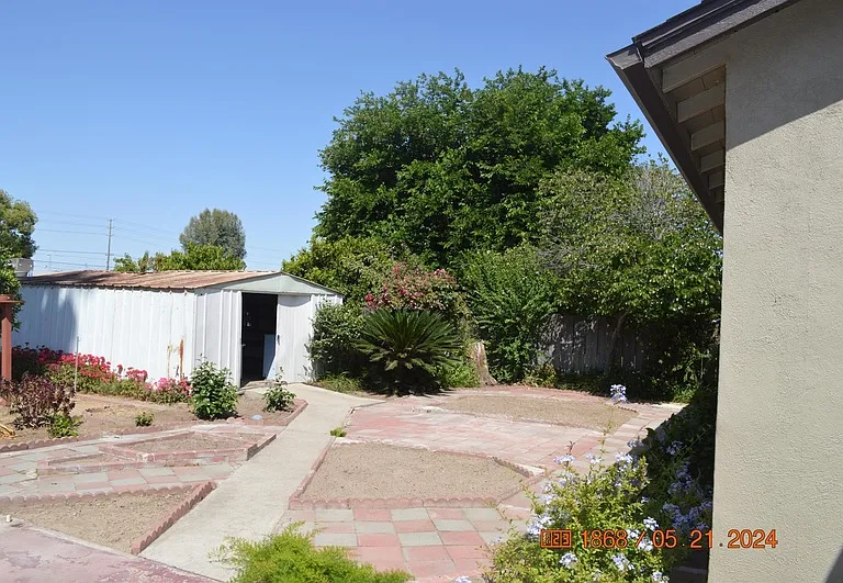 930 S Rose St — Photo 46
