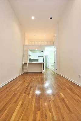 Rented by JK Dansar Corp | media 4