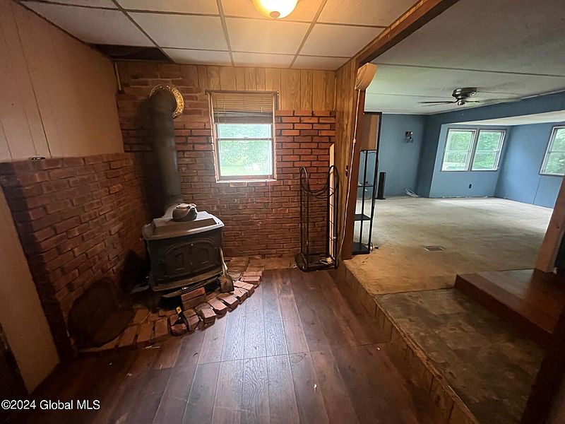 4th image of 225 Texacanna Rd