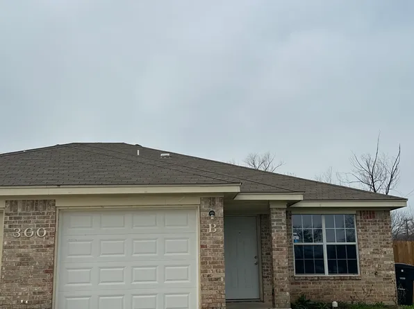 3 bed, 2.0 bath, 977 sqft, $1,152, 300 Castellon Ct #300A, Killeen, TX 76542