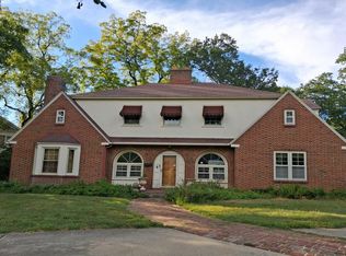 12 Maywood Dr, Danville, IL 61832