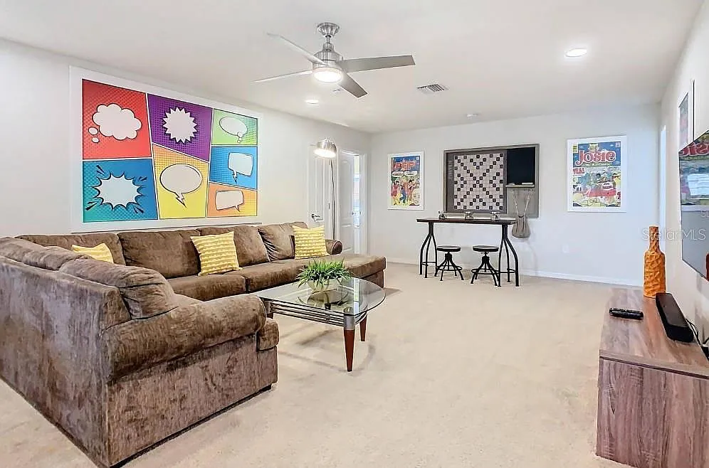 8 bed, 6.0 bath, 4860 sqft, $4,000 — Photo 3