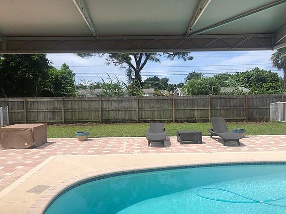 3rd image of 4687 SE Winter Haven Ct
