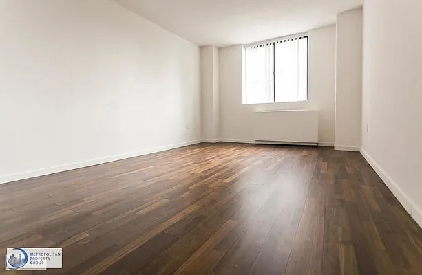 Rented by Metropolitan Property Group | media 3