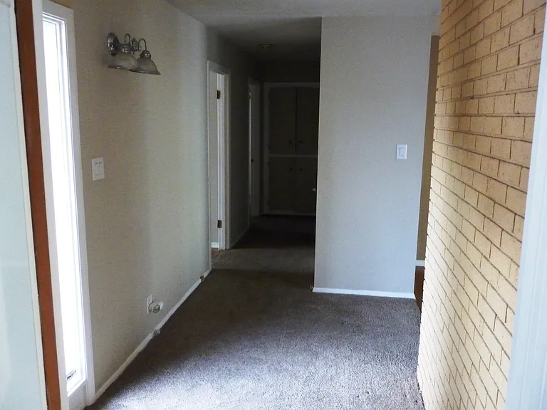 6605 Natalie Ave NE — Photo 11
