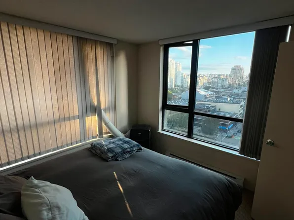 928 Homer St #1209, Vancouver, BC V6B 1T7