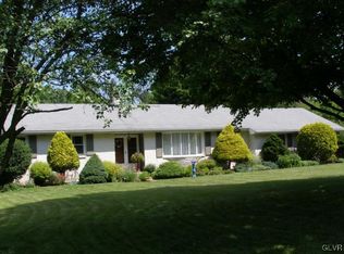 5803 Old Carriage Rd E, Bath, PA 18014