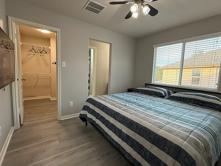 5639 Southern Knl — Photo 36
