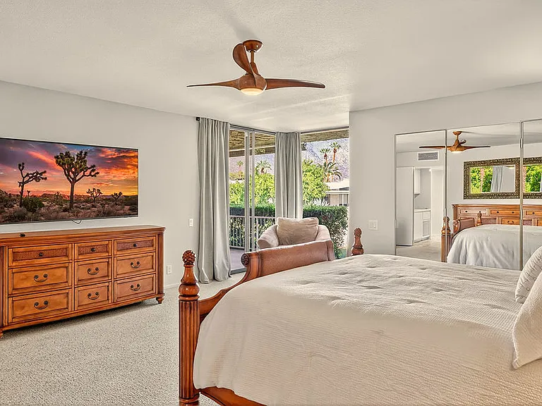 1570 S La Verne Way — Photo 13