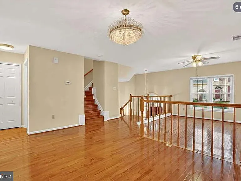 7427 Salford Ct — Photo 6