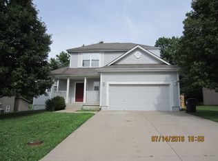 320 NW 26th St, Blue Springs, MO 64015