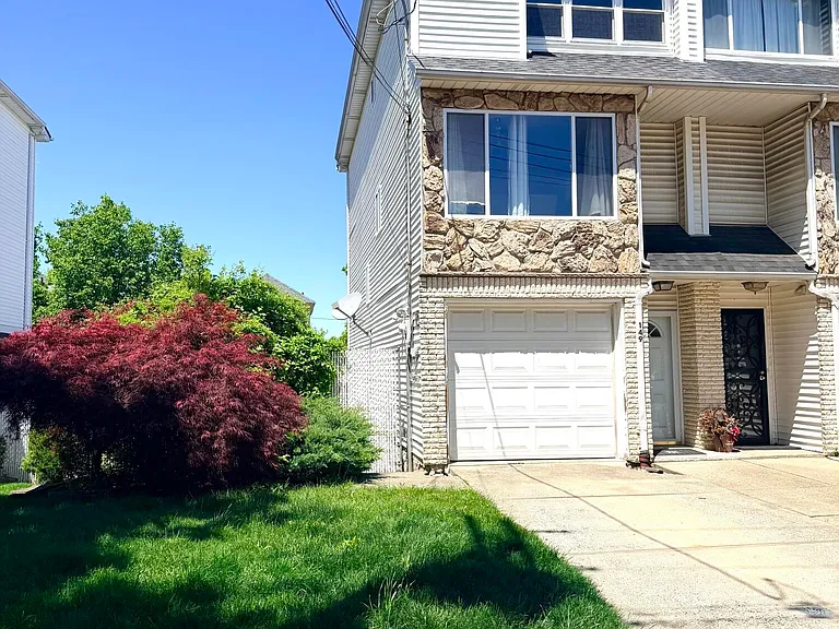 149 Wirt Ave — Photo 21