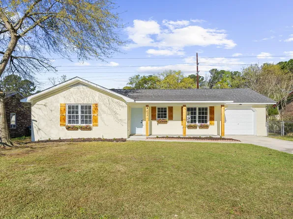 302 Gippy Dr, Summerville, SC 29486