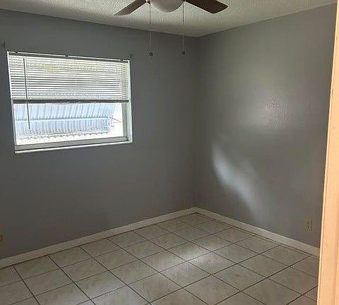 4th image of 730 NW 19th St APT B