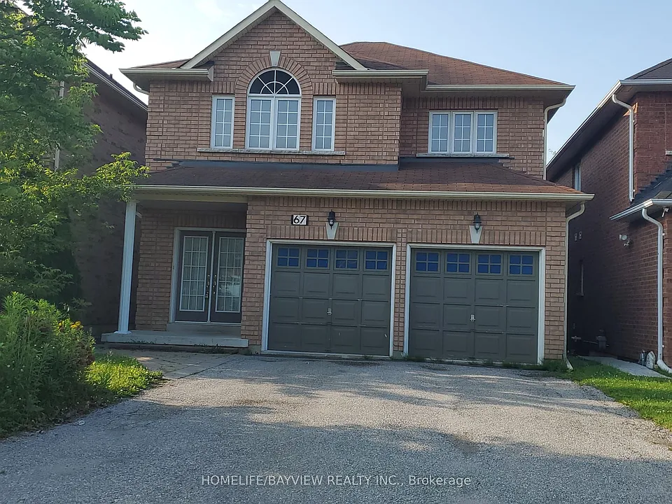 67 Woodbury Cres S