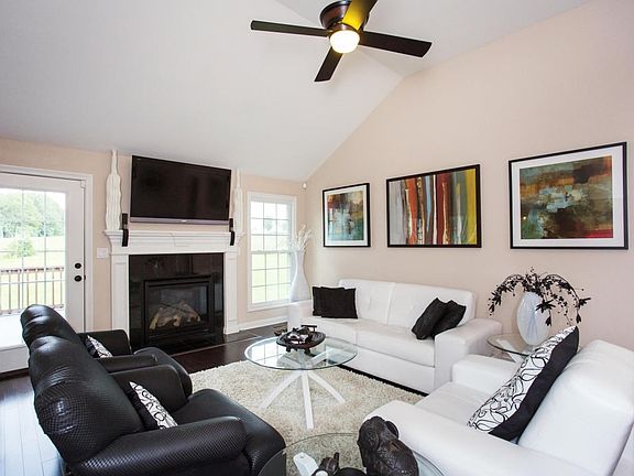 8-living room