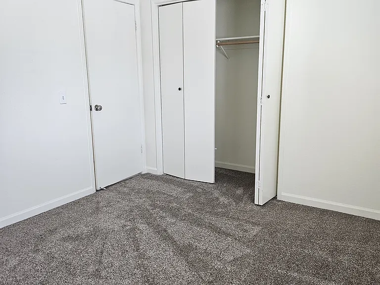127 Villa Ct #6 — Photo 14