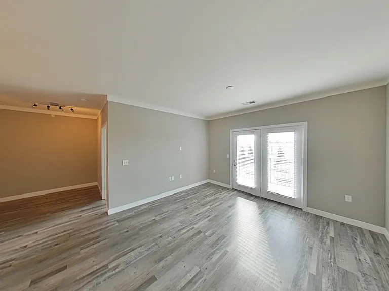 Allure Apartments — Photo 97