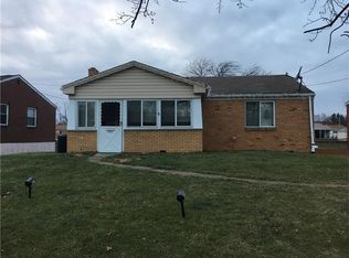 506 Lebanon Manor Dr, West Mifflin, PA