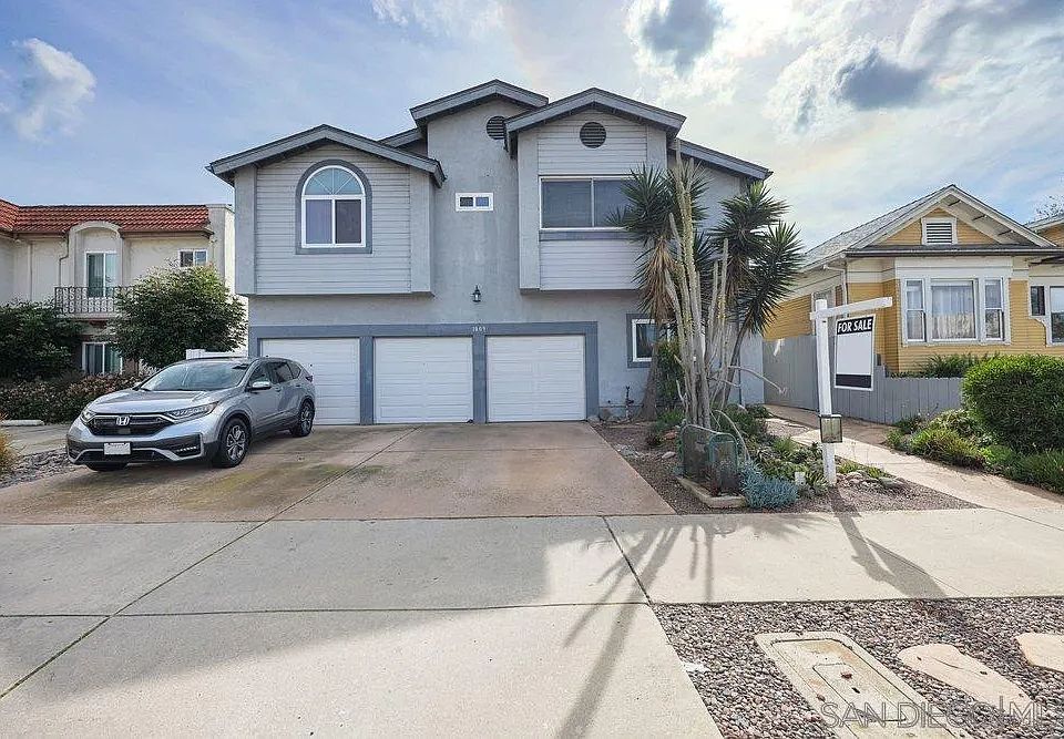 1st image of 1009 Essex St APT 6