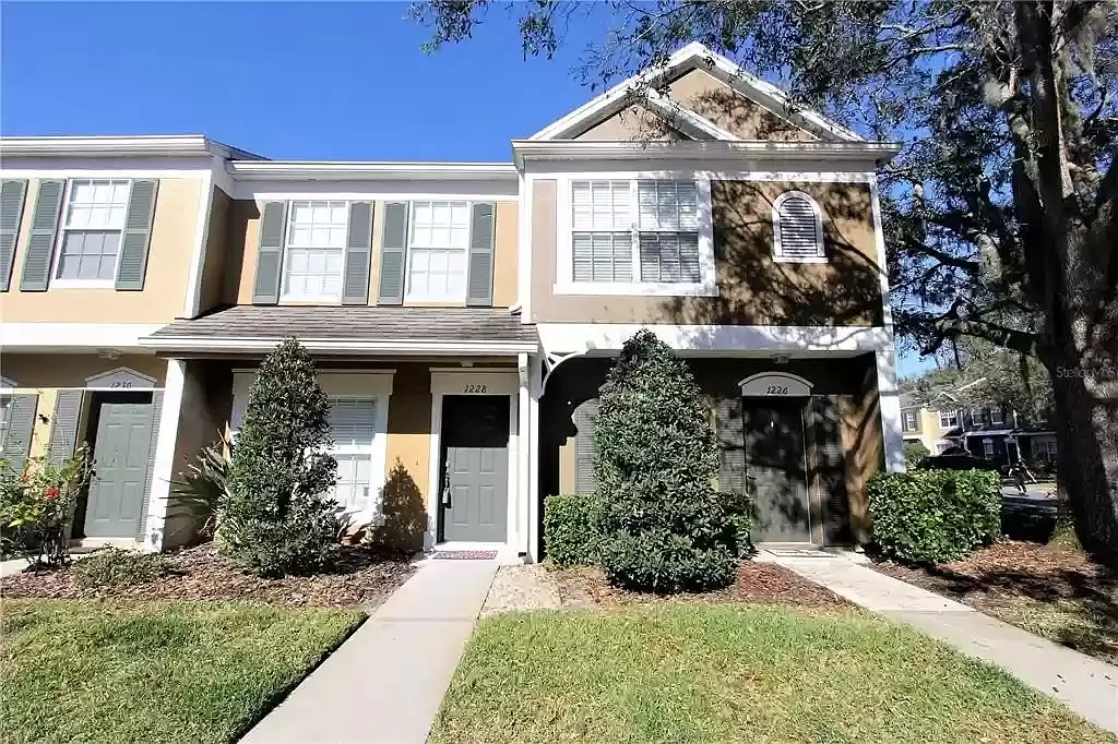 Beautiful 2 Bed, 2.5 Bath Townhome In Great Community! — Photo 1
