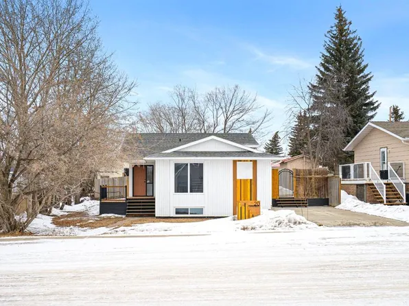 20 S 3rd Ave W, Marshall, SK S0M 1R0