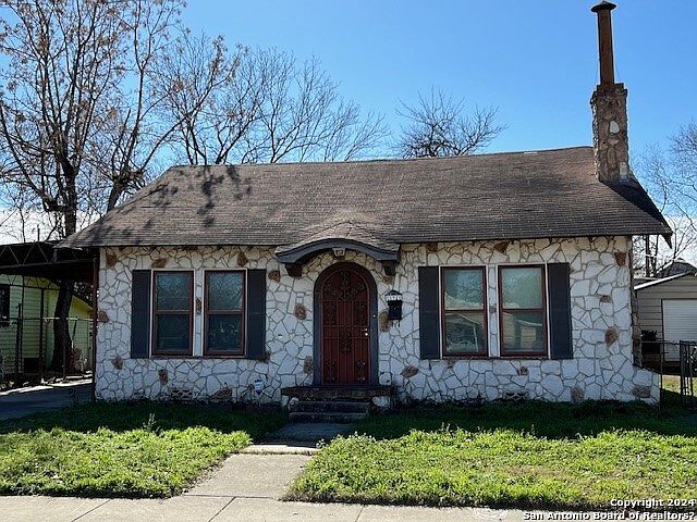 1st image of 134 COMPTON AVE