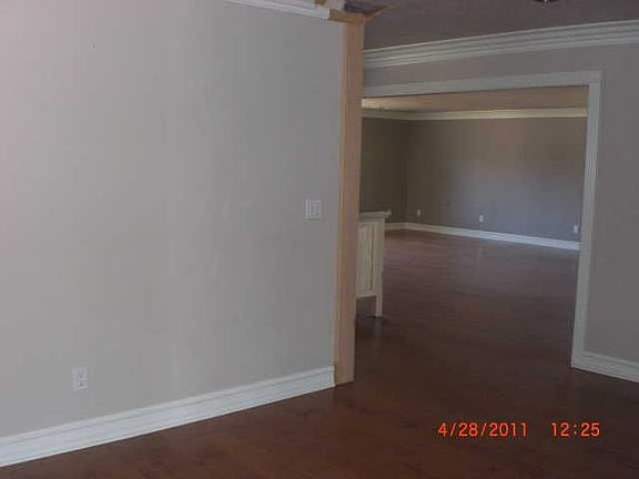 2nd image of 14773 Kimball St