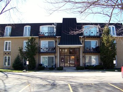 10308 Circle Dr APT 102, Oak Lawn, IL, 60453