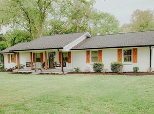 905 New Shackle Island Rd, Hendersonville, TN 37075