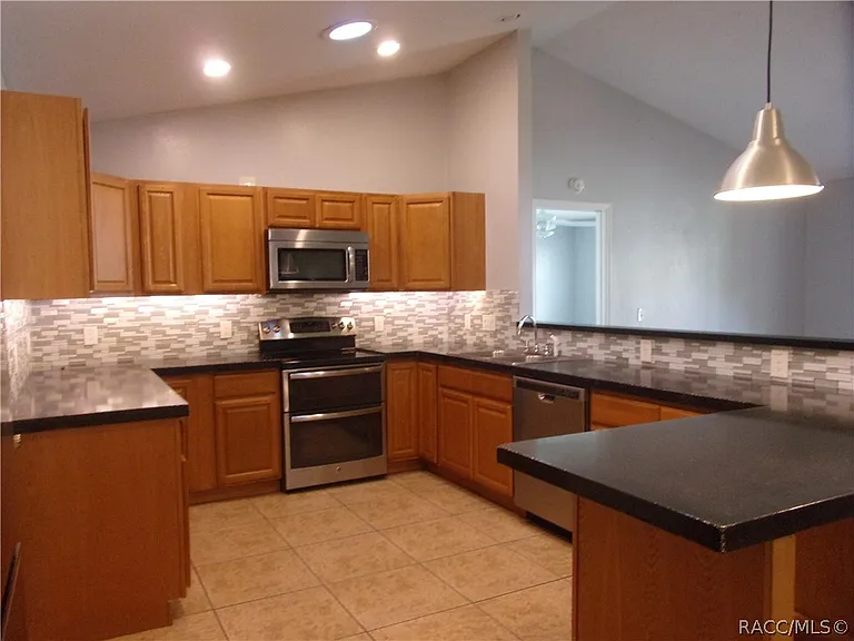 721 S Apopka Ave — Photo 8
