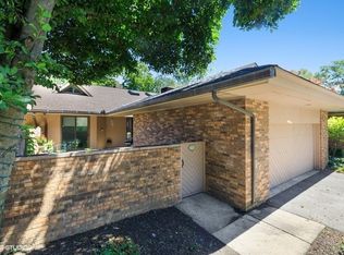 1139 Indian Trail Rd, Hinsdale, IL 60521