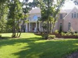 2 Waterlily Ct, Medford, NJ 08055