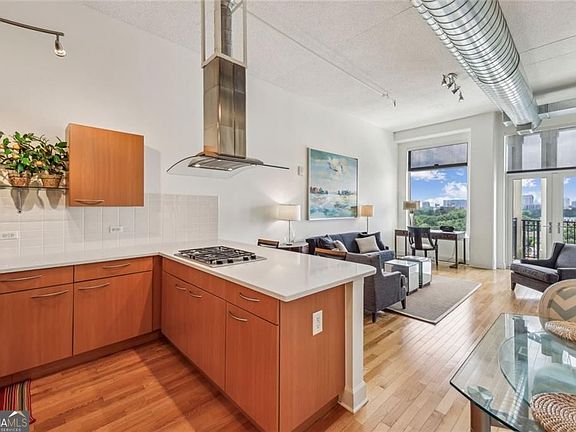 5th image of 3820 Roswell Rd NE Unit 1004