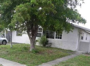 2221 NW 5th St, Pompano Beach, FL 33069