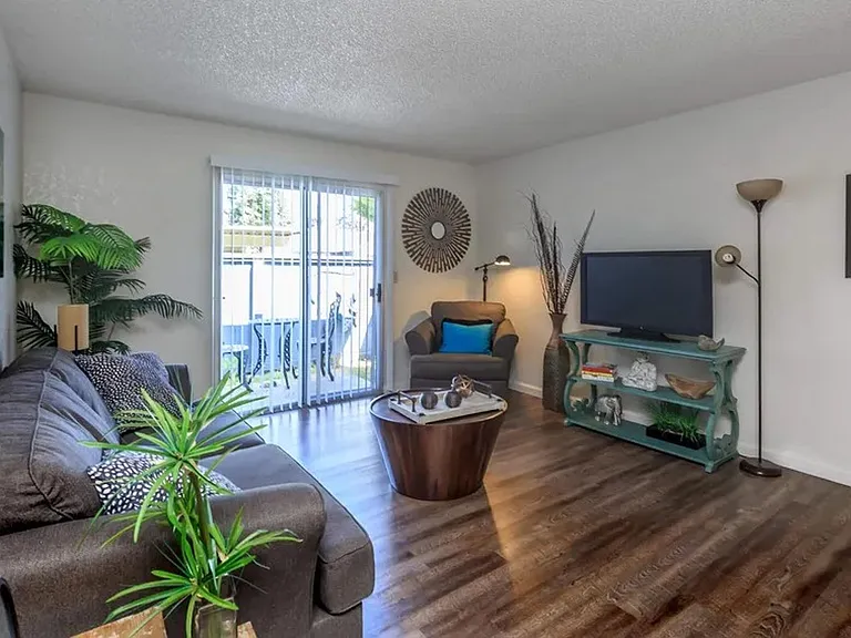 Welcome Home to The Villa Apartments! — Photo 20